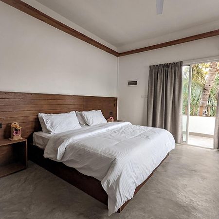 Dhoadhi Retreat Hotel Thulusdhoo Ngoại thất bức ảnh