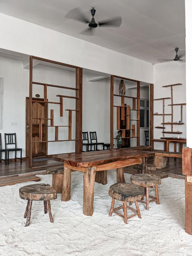 Dhoadhi Retreat Hotel Thulusdhoo Ngoại thất bức ảnh