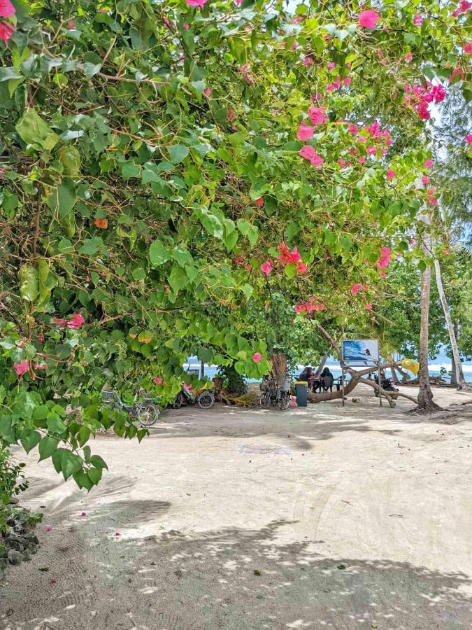 Dhoadhi Retreat Hotel Thulusdhoo Ngoại thất bức ảnh