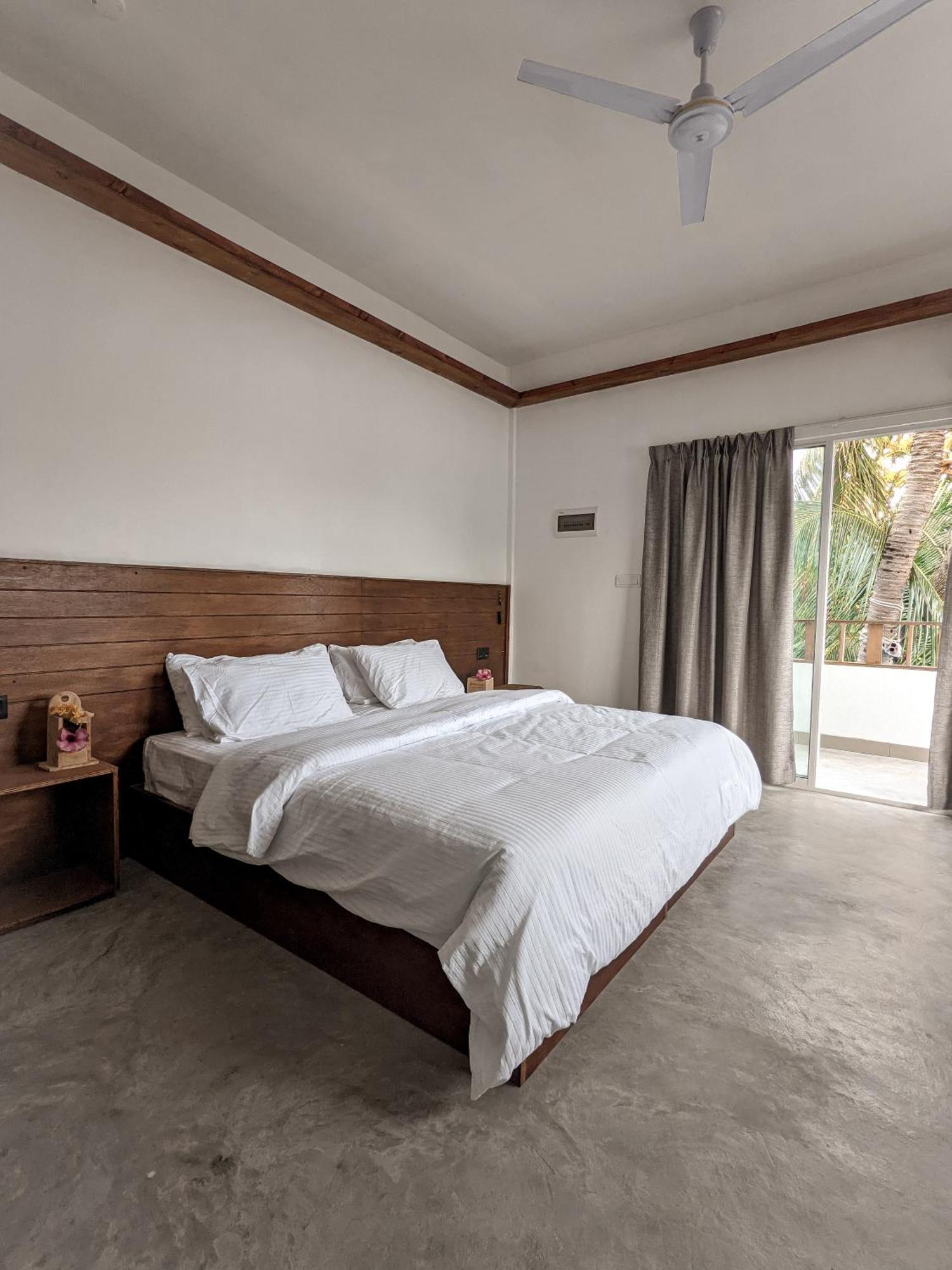 Dhoadhi Retreat Hotel Thulusdhoo Ngoại thất bức ảnh